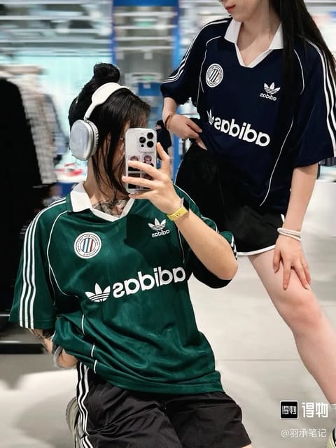 Adidas 球衣