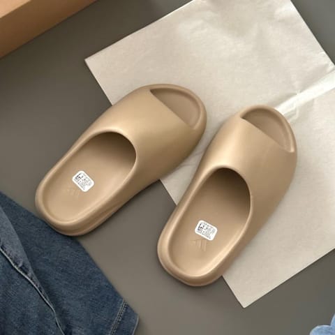 Adidas yeezy 椰子拖鞋
