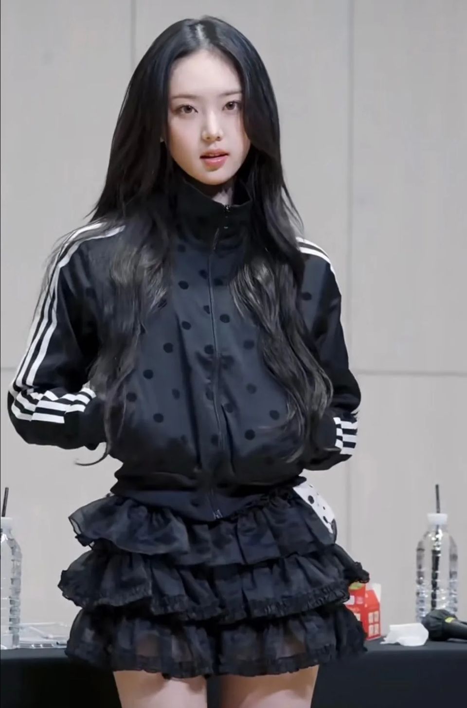 Adidas 波点外套 2