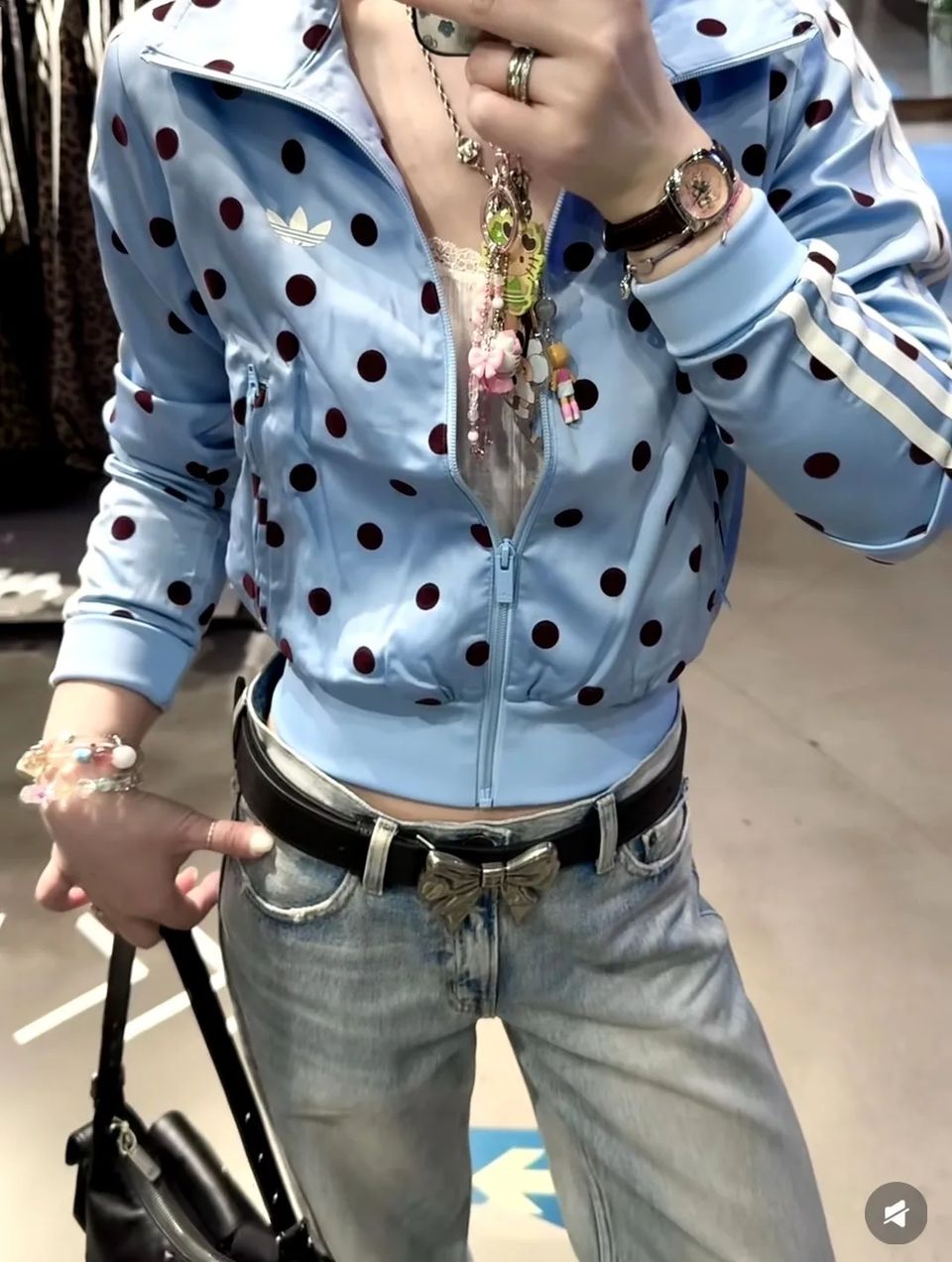 Adidas 波点外套 4
