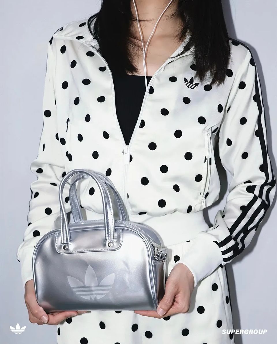 Adidas 波点外套 4