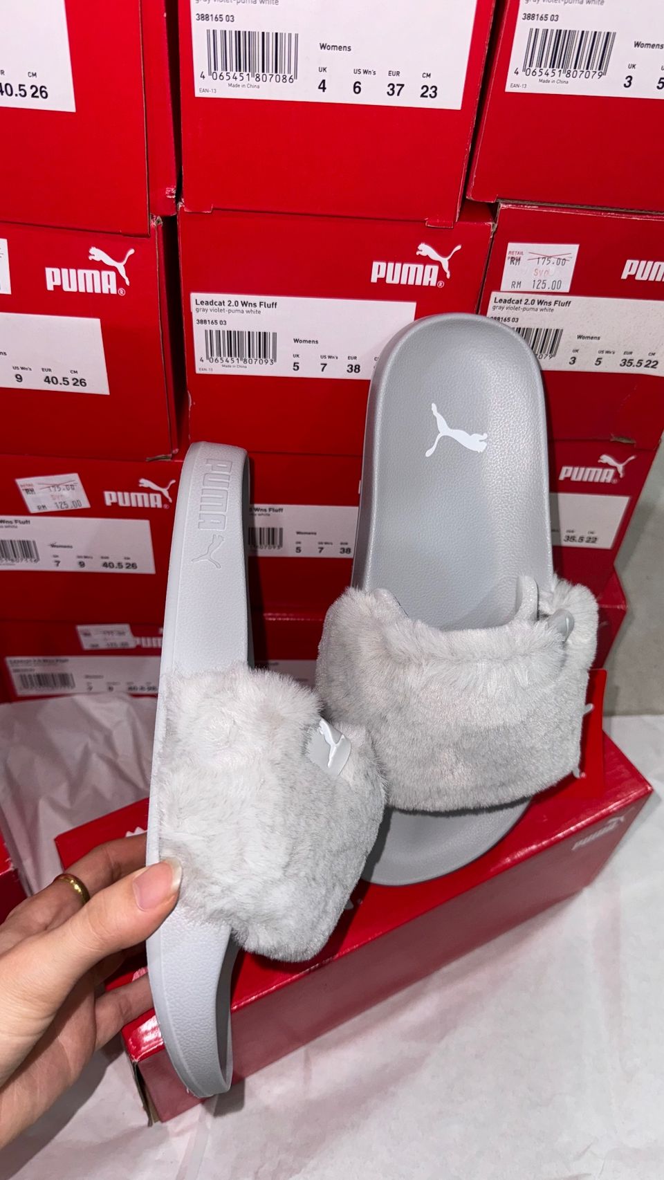 PUMA 毛毛拖鞋 2