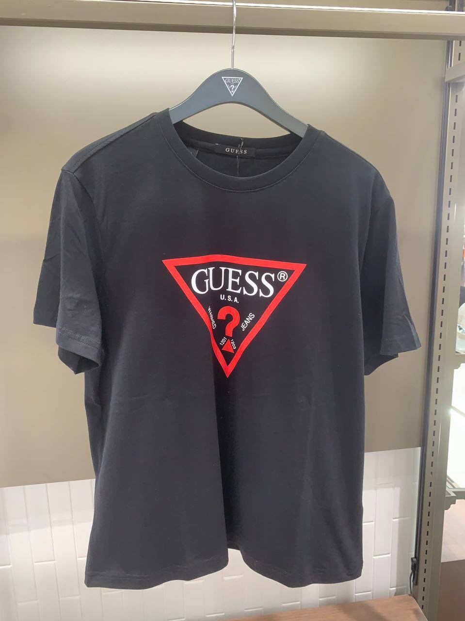 GUESS T- SHIRT 3