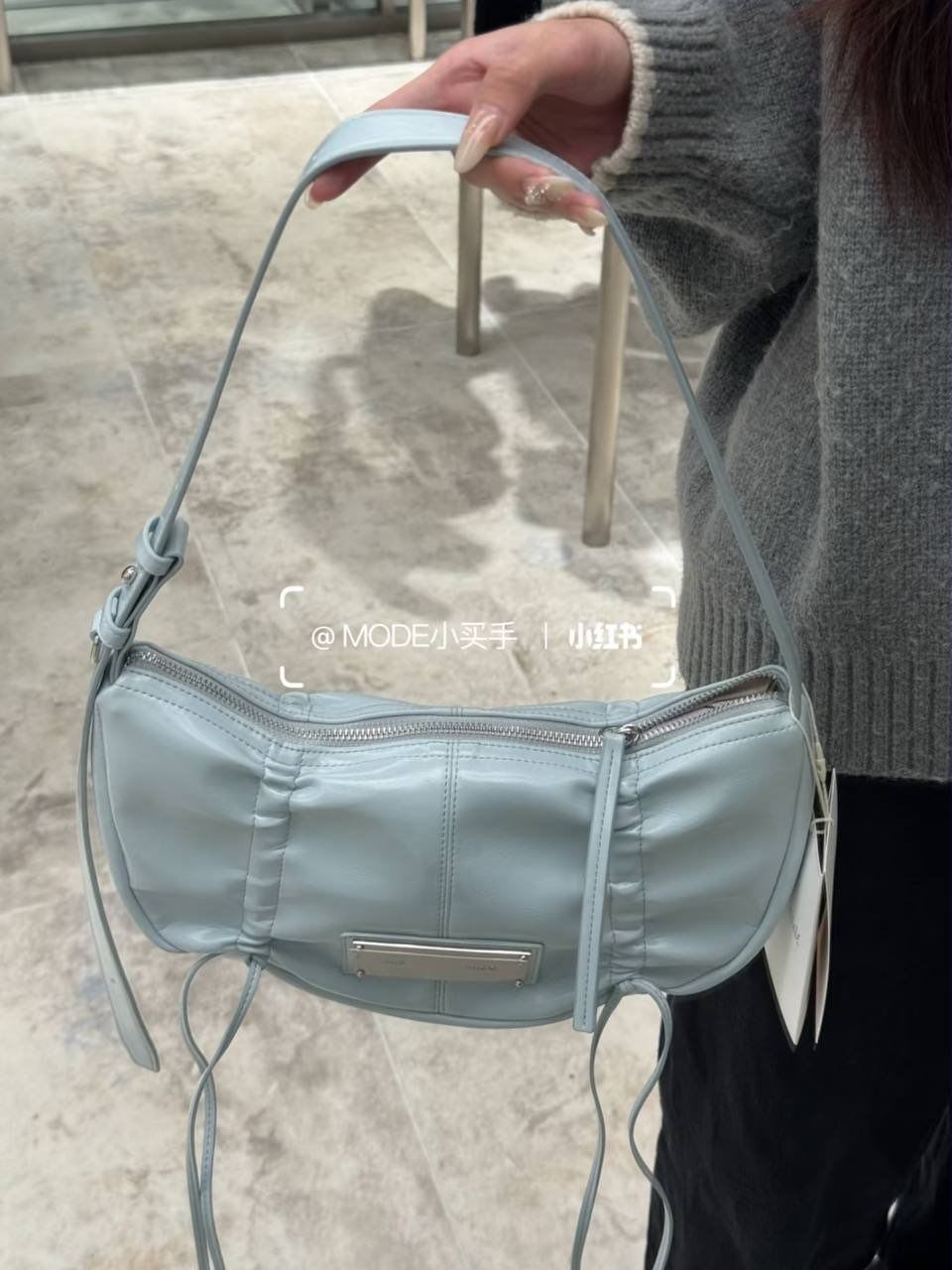 🎀 MATIN KIM Half Shirring Ribbon Round Bag 5