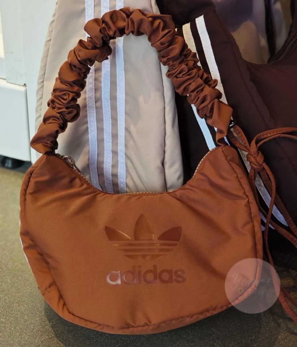 ADIDAS 云朵包☁️ 美德拉系列 小号 4