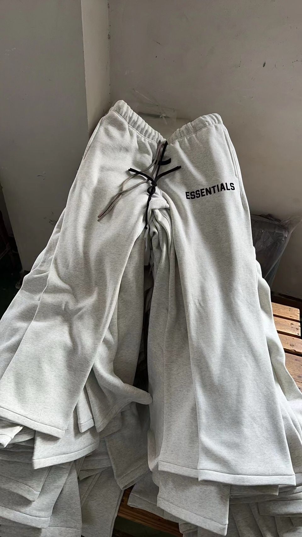 ESSENTIALS FOG美丽绒植绒小标直筒休闲裤高街长裤 4