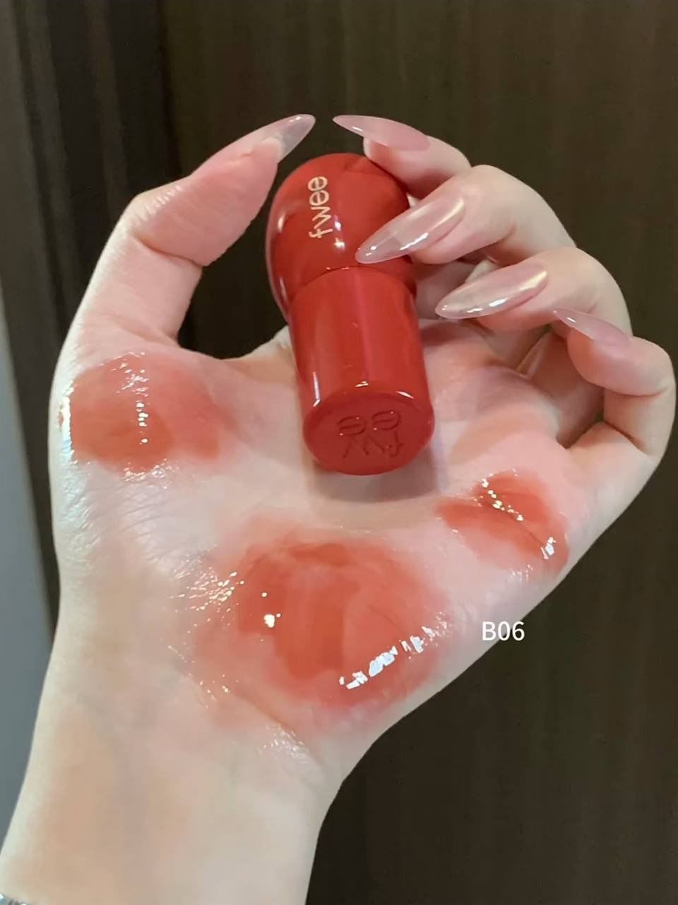 ✨ Fwee 3D Voluming Gloss 6