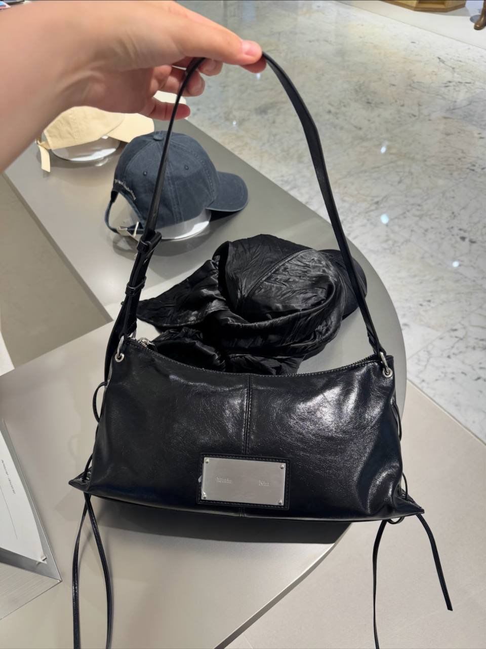 🇰🇷 MATIN KIM Eyelet Shirring Shoulder Bag 2