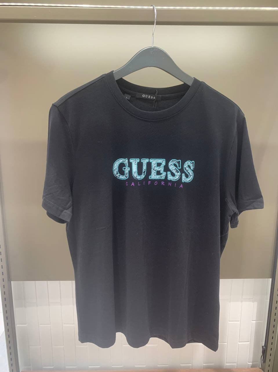 GUESS T- SHIRT 4