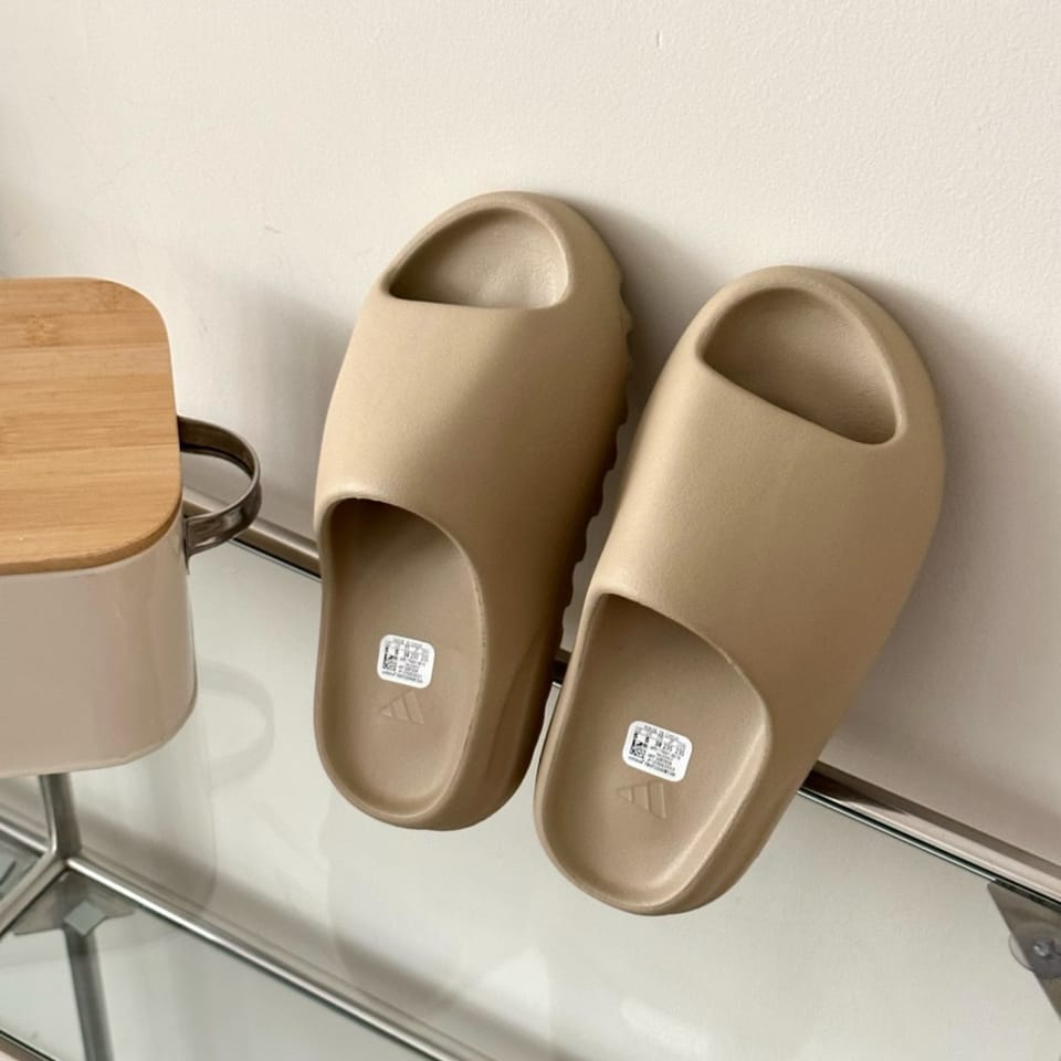 Adidas yeezy 椰子拖鞋 3