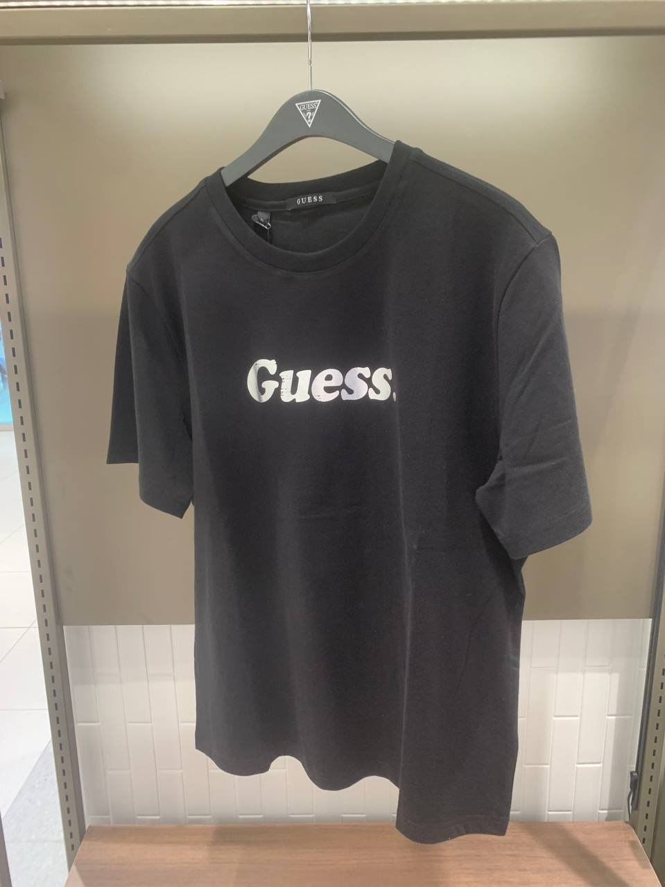GUESS T- SHIRT 3