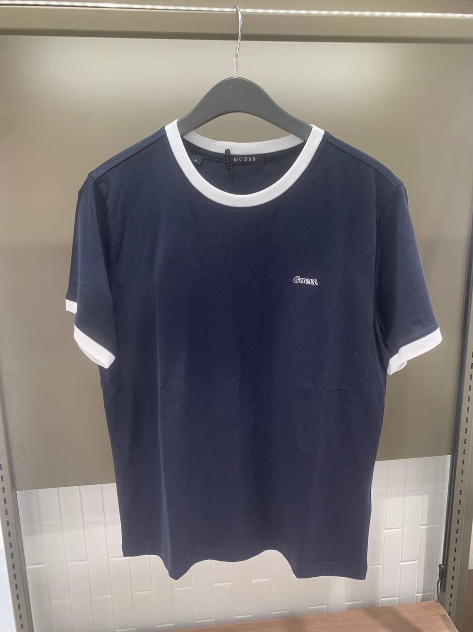 GUESS T- SHIRT 4