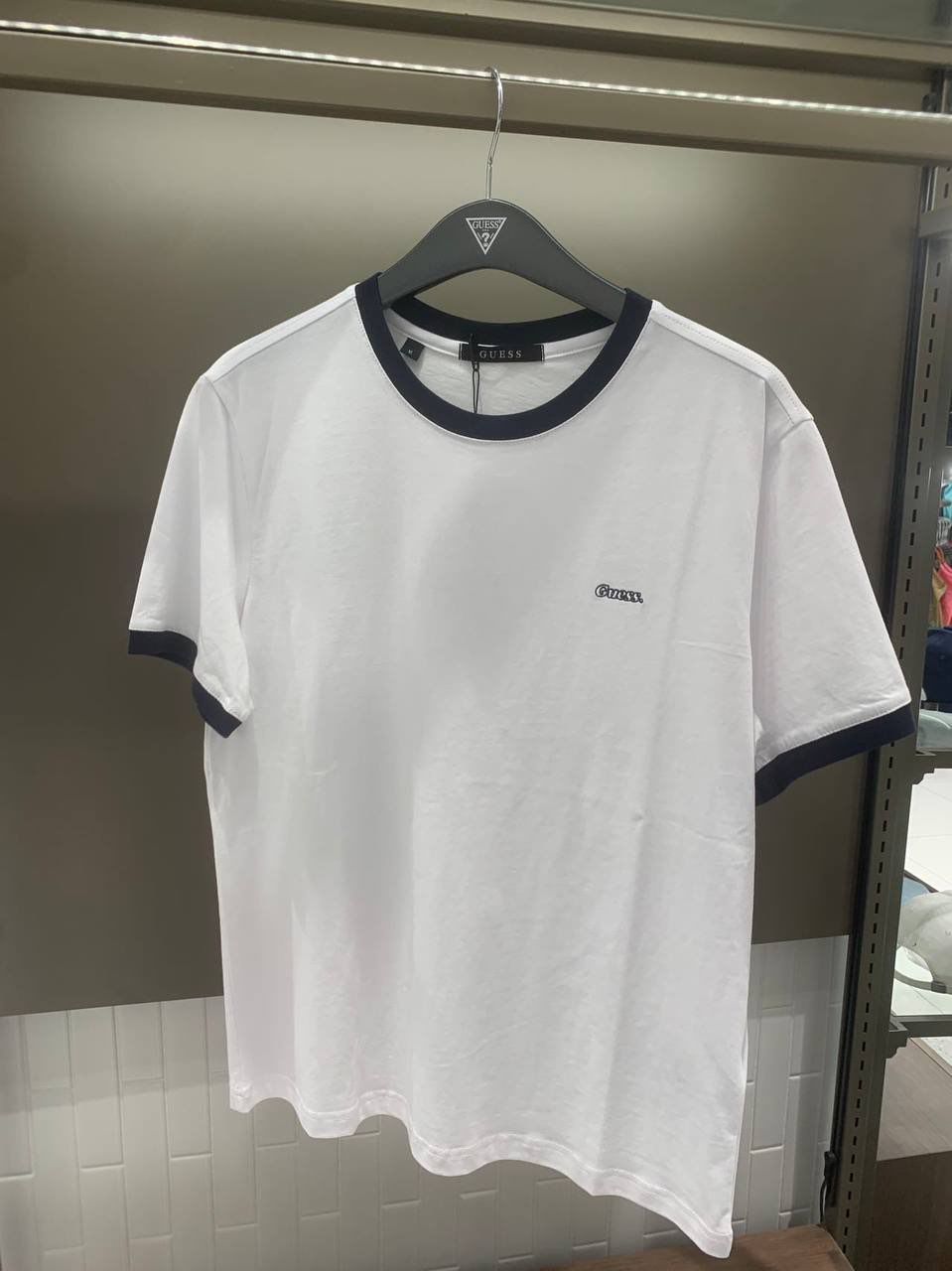 GUESS T- SHIRT 3