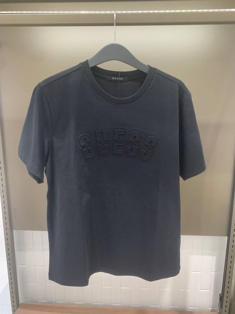 GUESS T- SHIRT 3