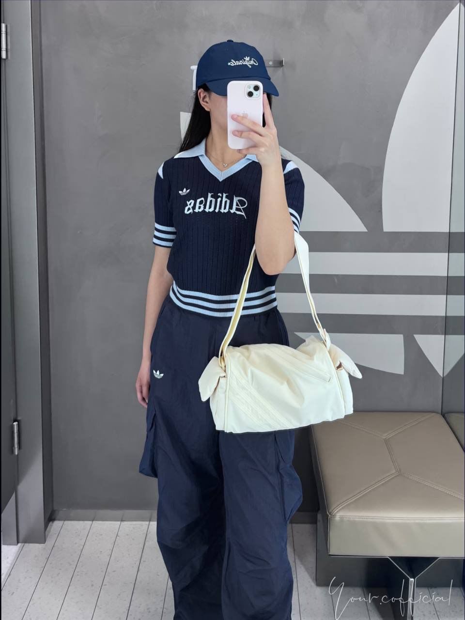 Adidas豆腐包 4