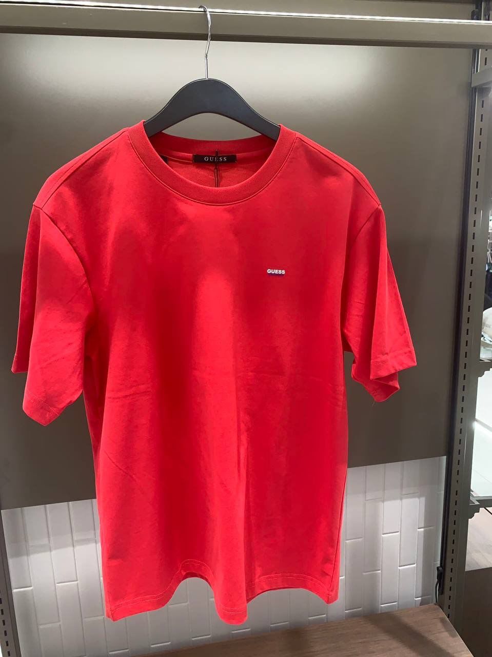 GUESS T- SHIRT 4