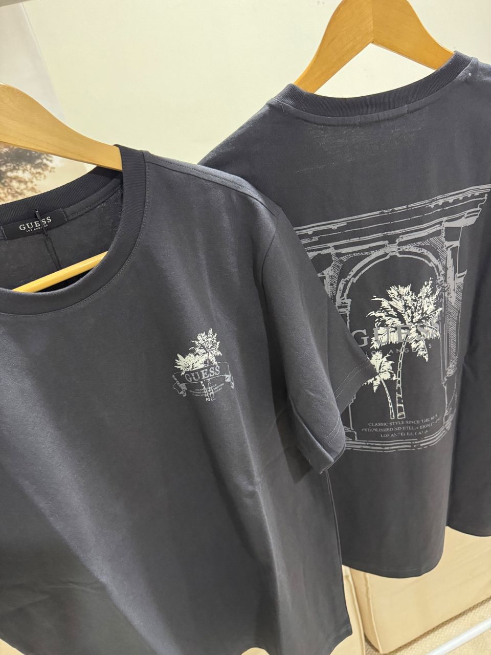 GUESS T-SHIRT 4