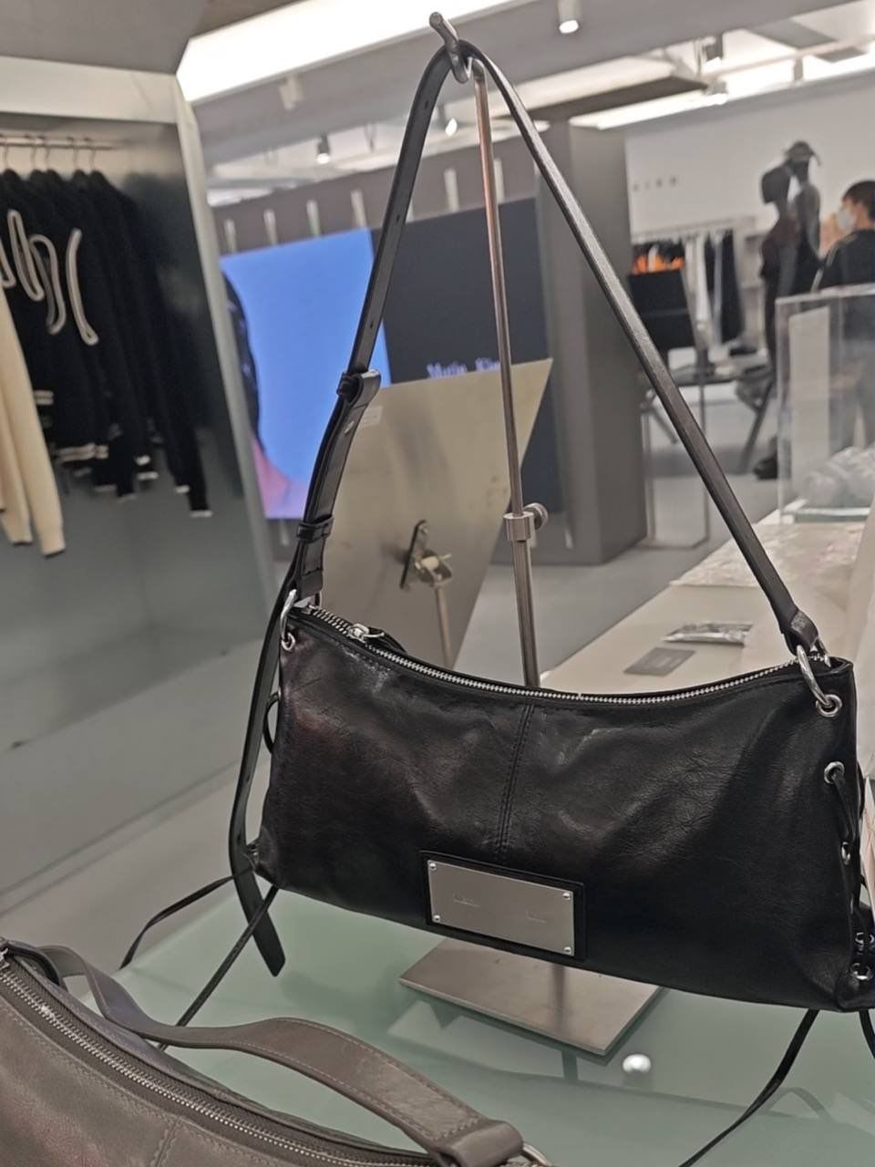 🇰🇷 MATIN KIM Eyelet Shirring Shoulder Bag 4
