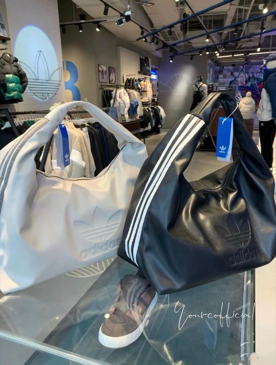 Adidas PU皮质云朵包 1