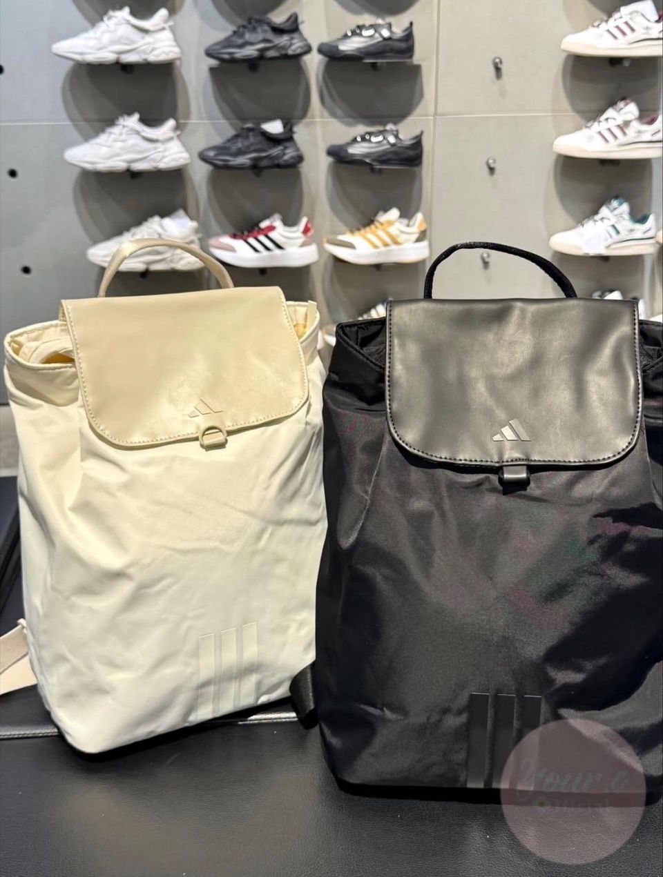 Adidas双肩包 1