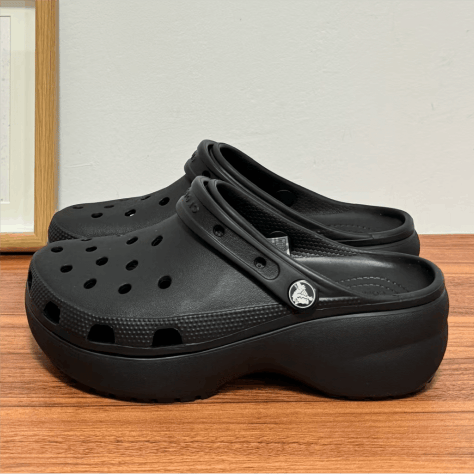 CROCS洞洞鞋 云朵款 黑色 1